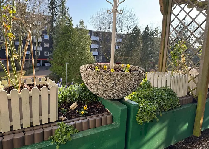 200 Qm Wohnug Mit Sonnenterrasse Und Wintergarten