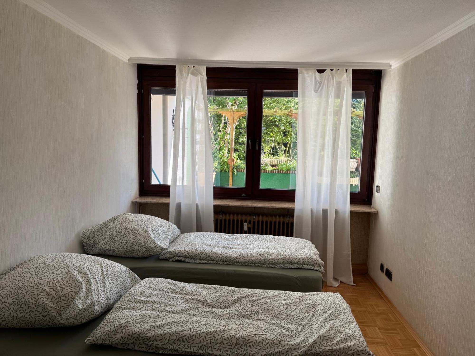 200 Qm Wohnug Mit Sonnenterrasse Und Wintergarten * Hannover