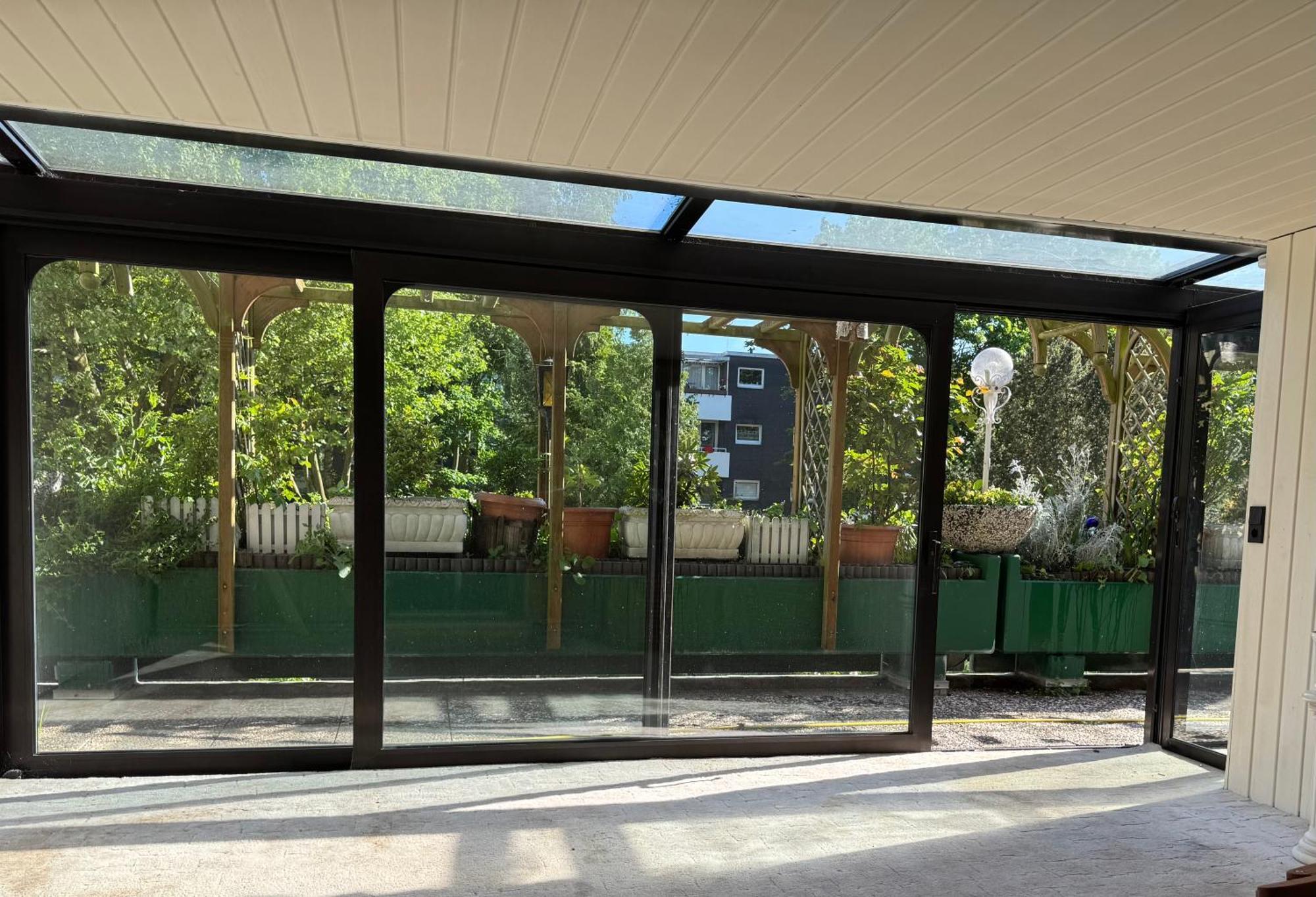 Apartment 200 Qm Wohnug Mit Sonnenterrasse Und Wintergarten Hannover